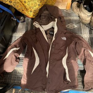 Women’s M Brown North Face Waterproof Shell